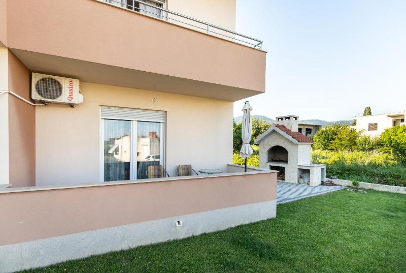 Apartments Kreso - image 10