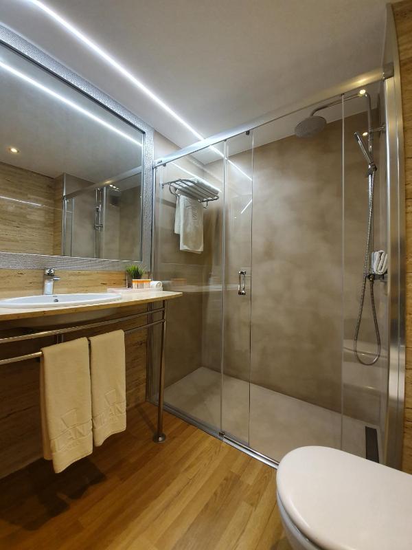 Vilana Hotel Boutique - image 7