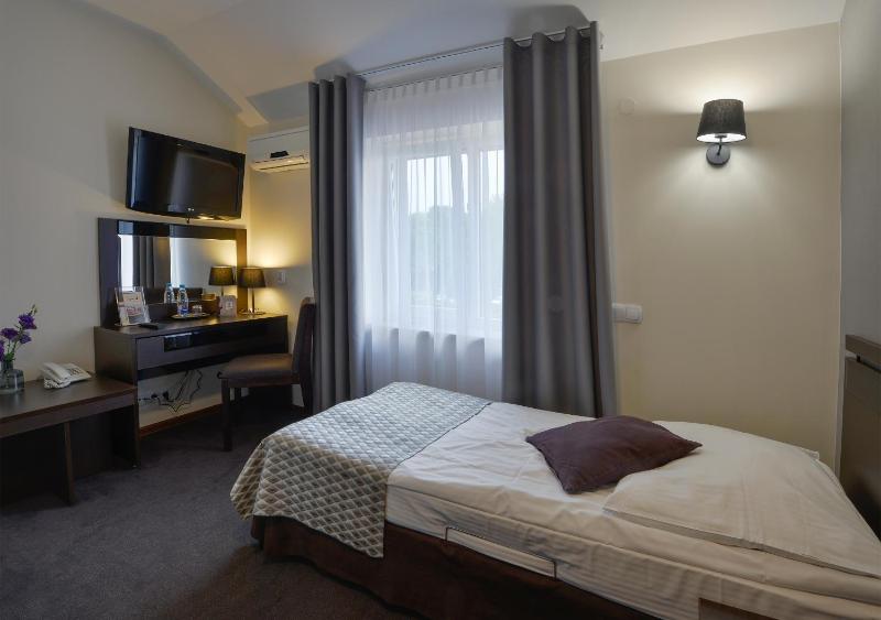 Single Room image 2