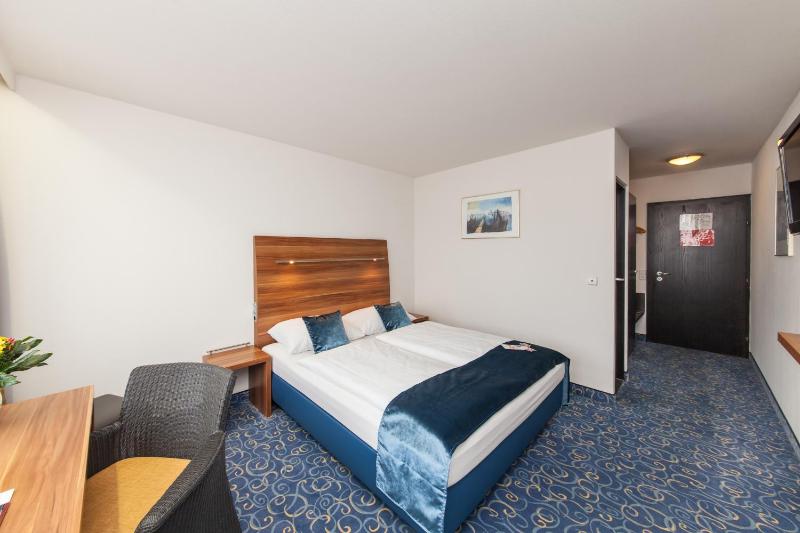 Standard Double Room image 1