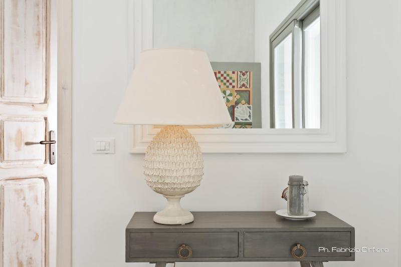 One-Bedroom Apartment image 3