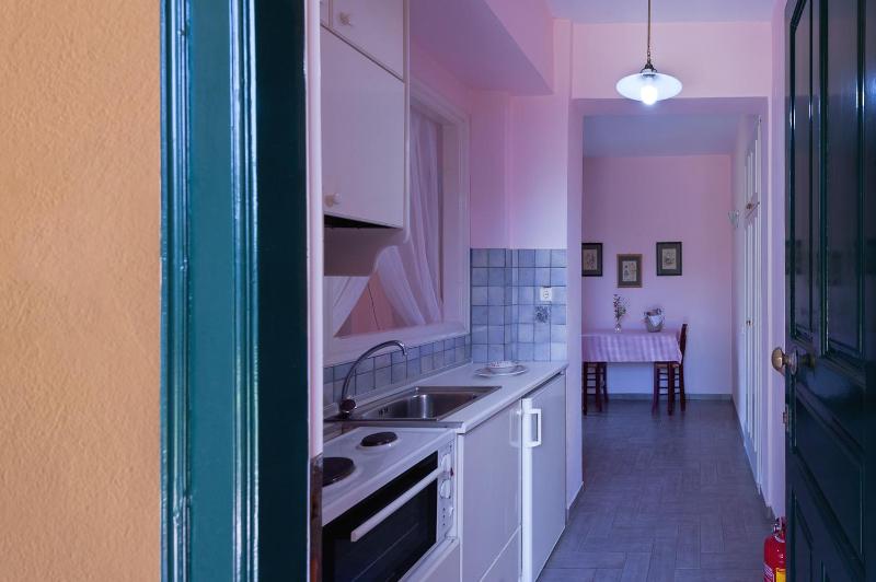 Studio with Balcony image 2