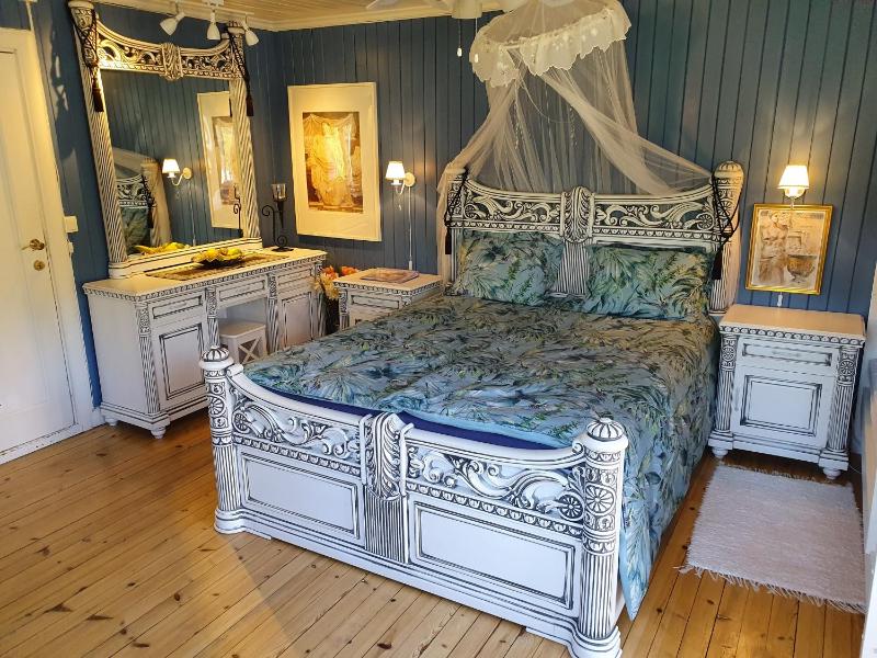 Quadruple Room image 2