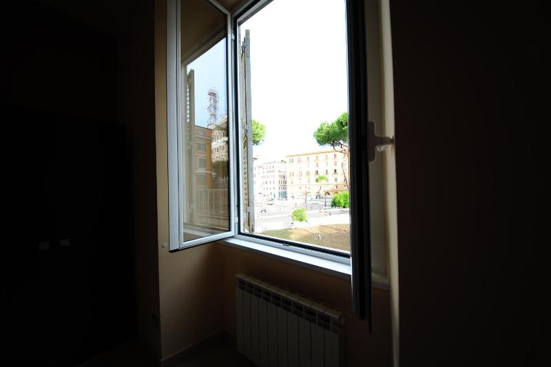 Quadruple Room image 2