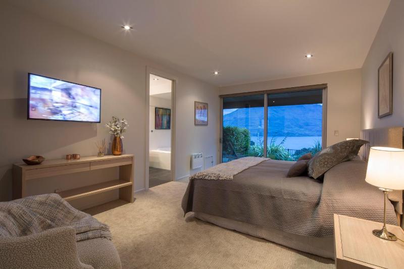 Papillon a Relax it's Done luxury holiday home - image 17