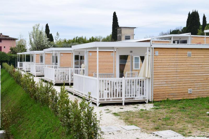 Mobile Home Lake View  image 1