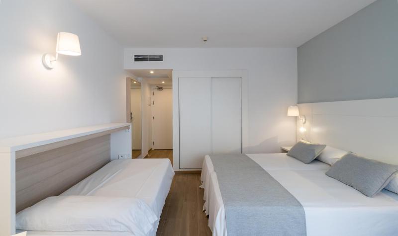 Double Room (2 Adults + 1 Child) image 4