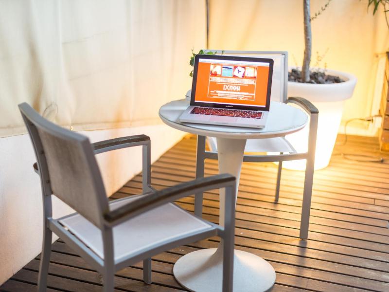 Double Deluxe Terrace (SAFO Room) image 3