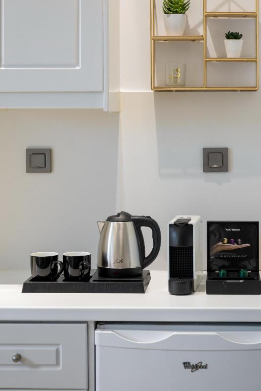 Superior Two-Bedroom Apartment image 2