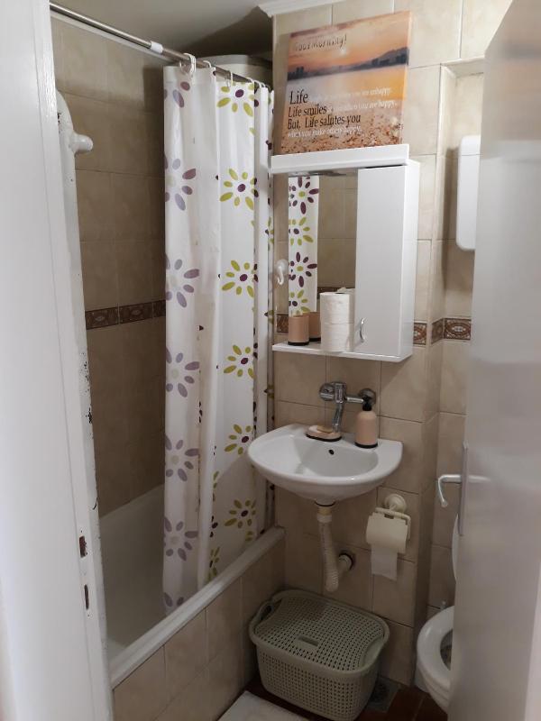 Hann Apartments - image 13