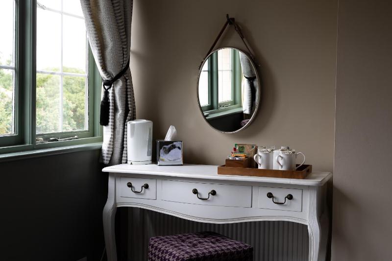Double Room with Private Bathroom image 3