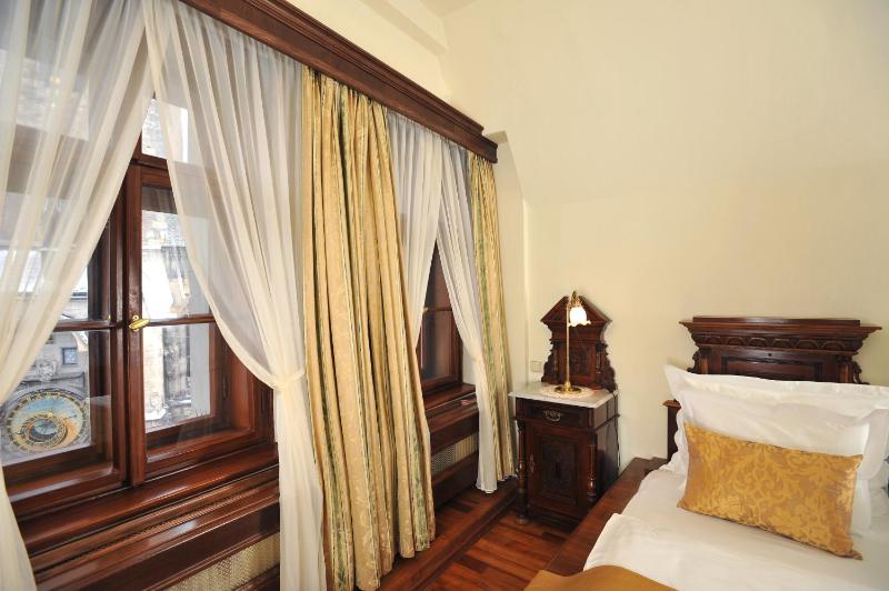 Presidential Suite image 4