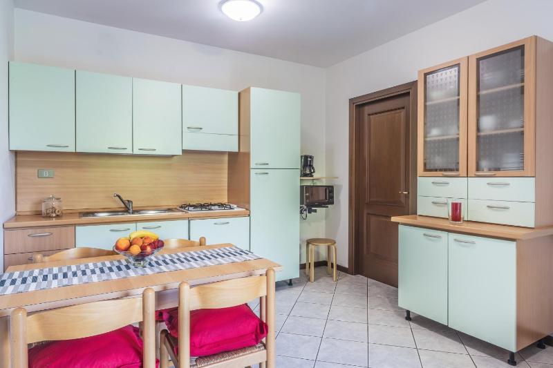 Standard One-Bedroom Apartment image 3