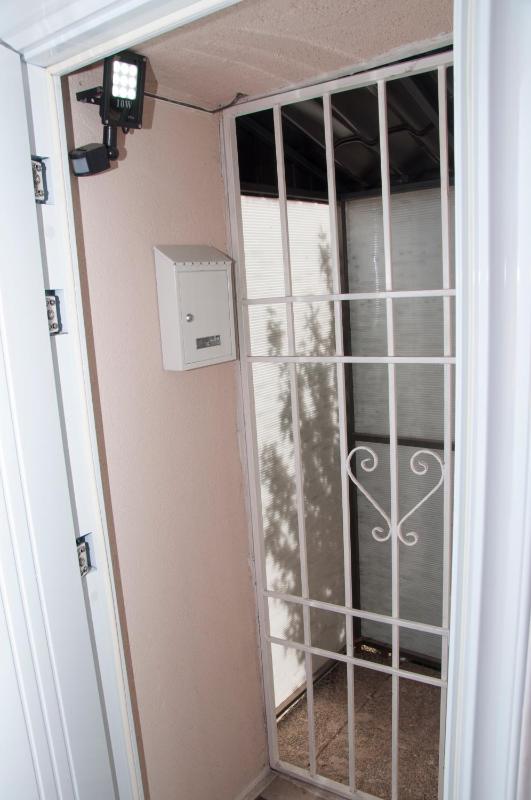 Bistrik Rose Apartment - image 8