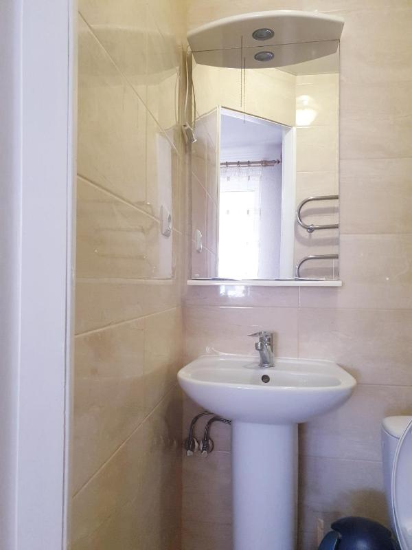 Twin Room with Terrace image 2