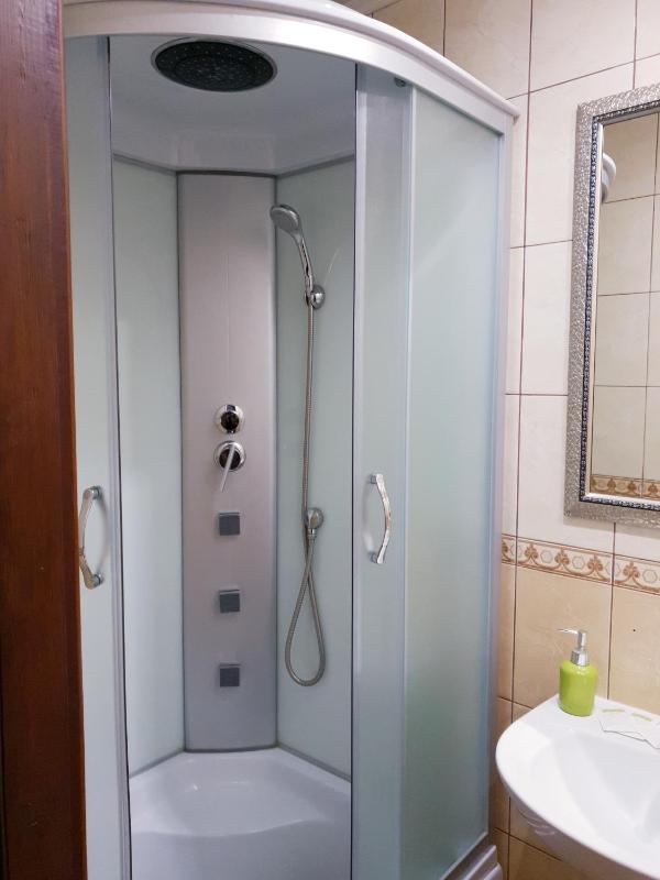 Standard Triple Room image 2