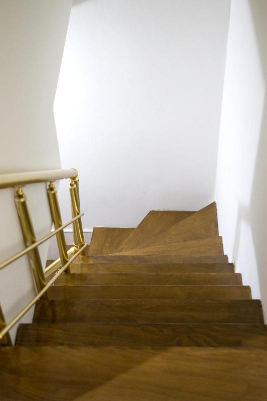 Basement Duplex Apartment 3 image 2