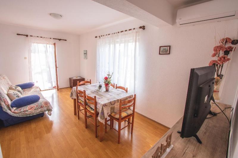 Kristian Apartments - image 8