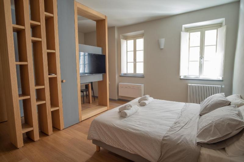 Large Double or Twin Room image 2