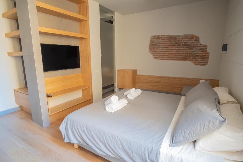 Double or Twin Room image 2