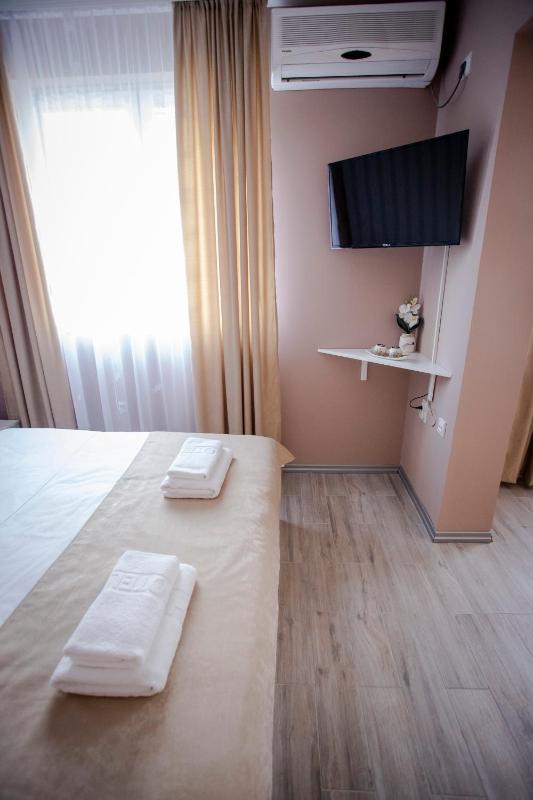 Superior Double Room image 4
