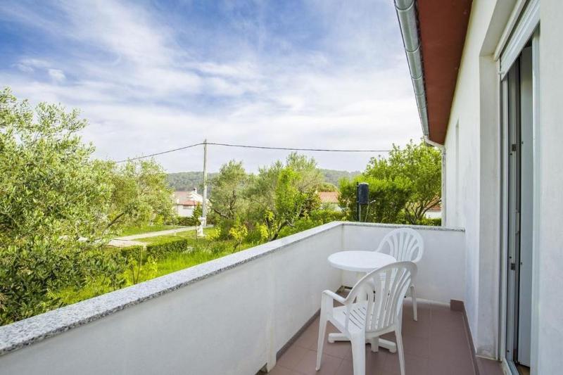 Double Room with Balcony image 2