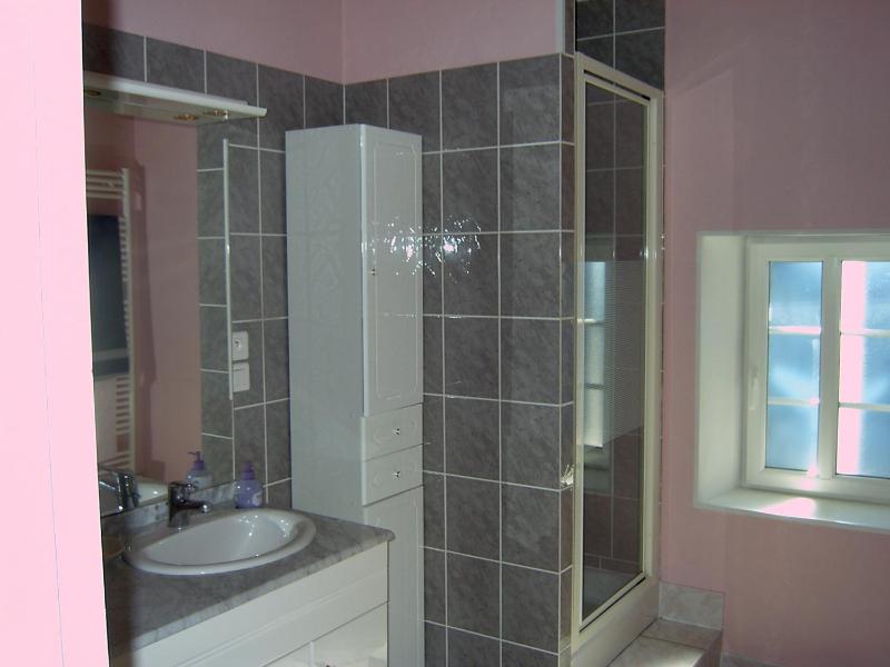 Classic Double Room image 2