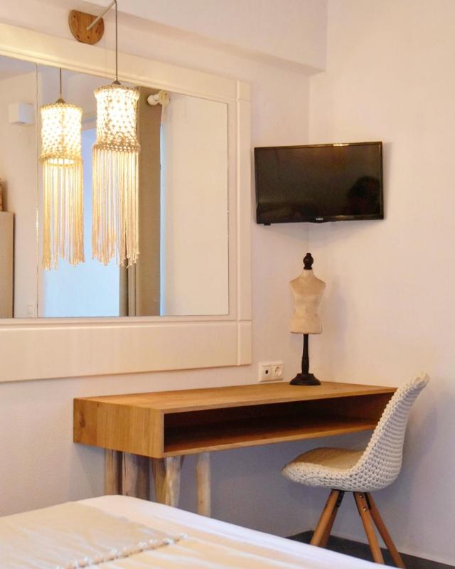 Prestige Suite with Sea View  image 3