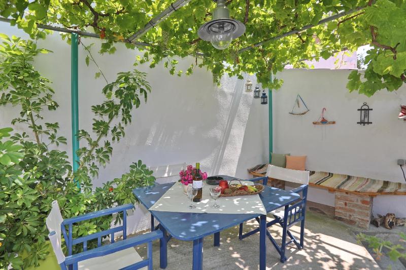 Spring Bliss Garden House - image 7