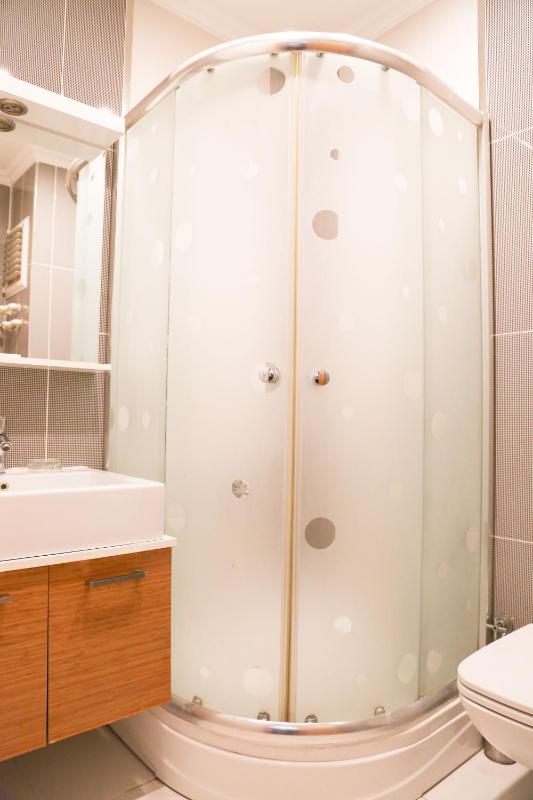 Double or Twin Room image 4