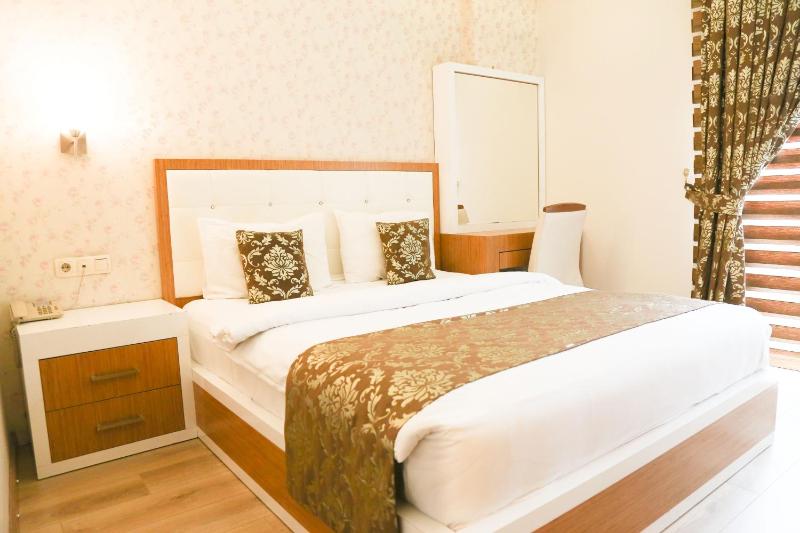 Double or Twin Room image 1