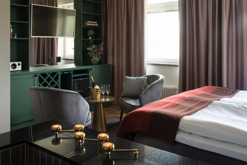 Junior Suite (Room located 150 m from the castle) image 3