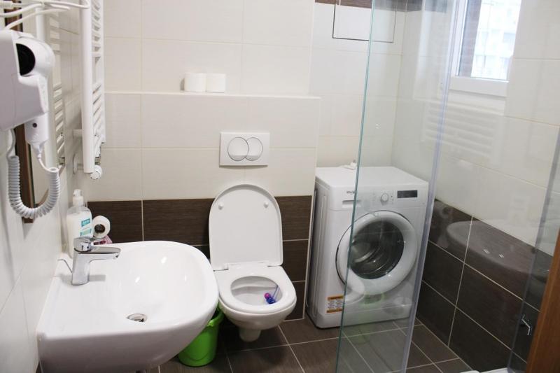 Corvin holiday Apartments hotel - image 4