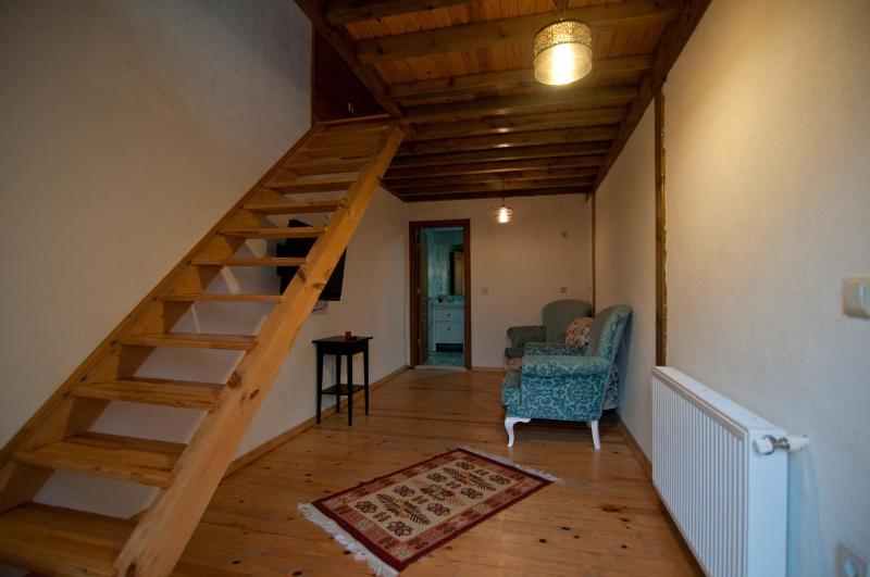 Bungalow image 2