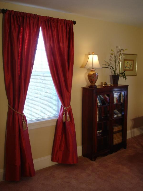 King Room image 3