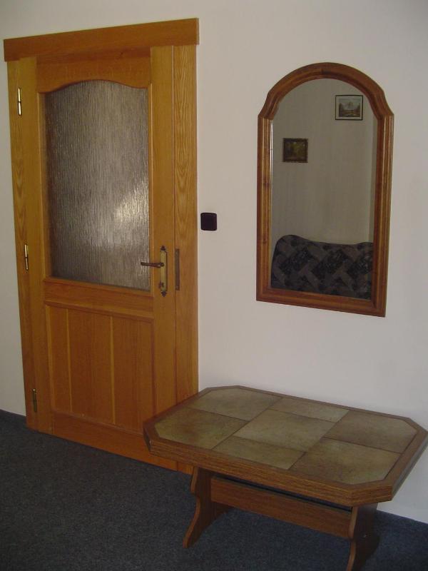 Family Room image 4