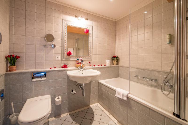 Superior Double / Twin Room image 2