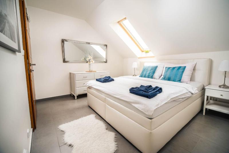 Superior Apartment image 4