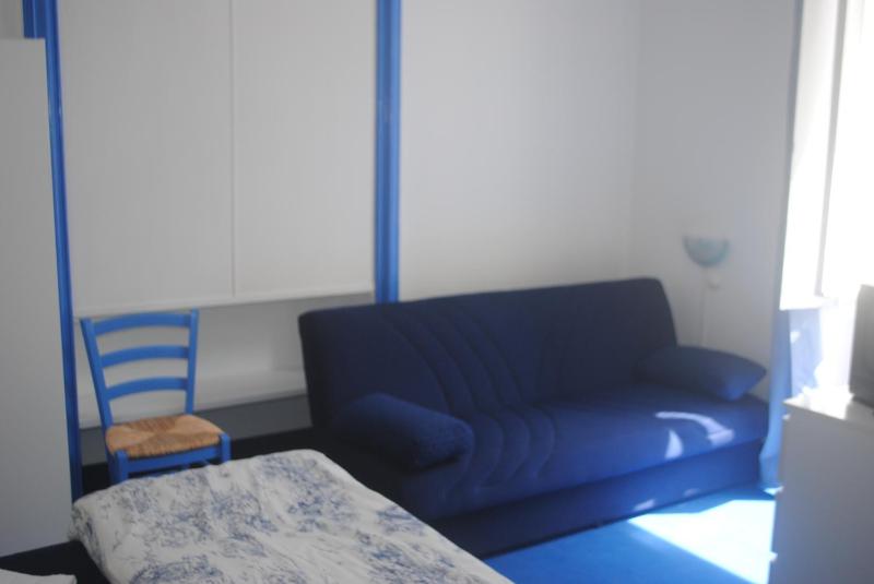 Standard Family Room image 3