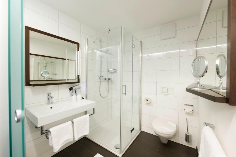 Suite with Balcony image 3