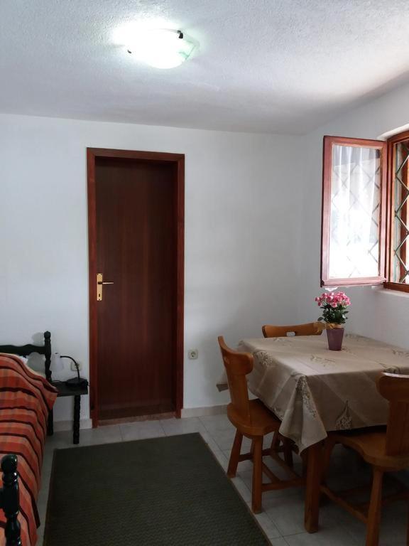 Two-Bedroom Apartment with Terrace and Sea View image 4