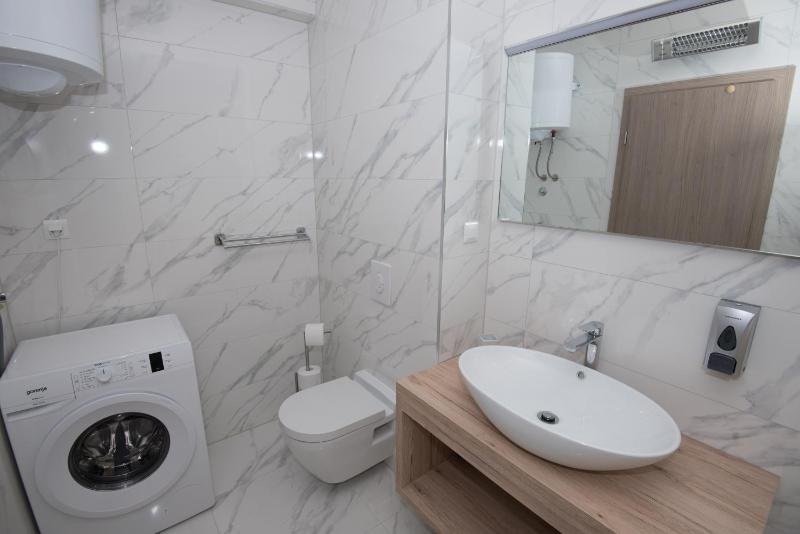 Apartment with Sea View image 3