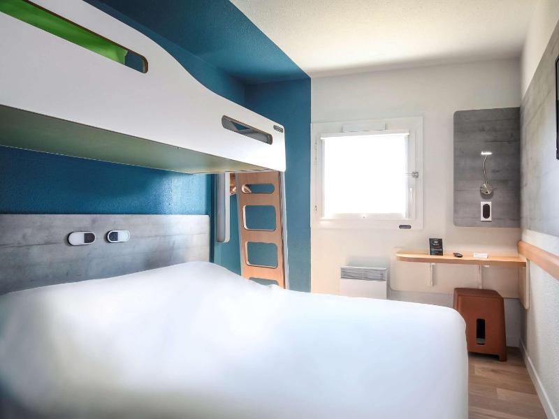 Double Room with Bunk Bed image 2