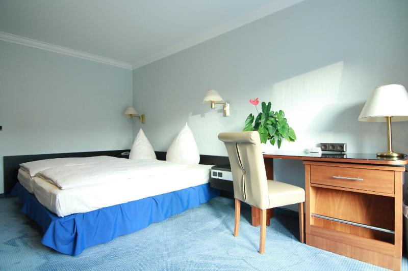 Budget Double or Twin Room image 2