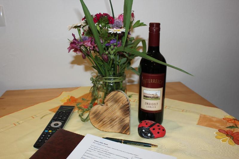 One-Bedroom Apartment image 4