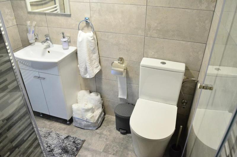 Kaya Home - image 12