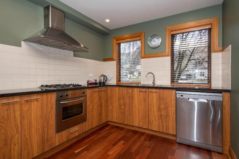 Wanaka Luxury Apartments - image 13