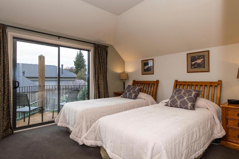 Wanaka Luxury Apartments - image 25