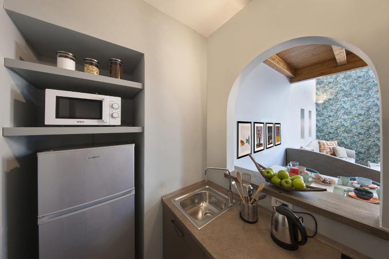 Amore Rentals - Casa La Maisonette - image 12