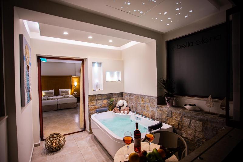 Suite with Private Hot Tub image 4